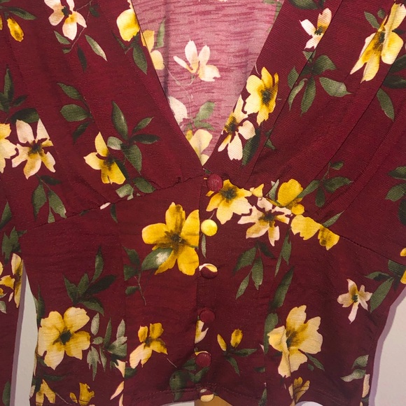 Available in sizes S and M. - Picture 2 of 2